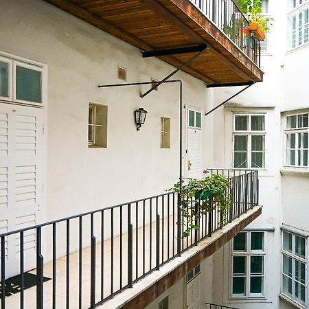 Backpacker Apartment Hofburg Viena Exterior foto