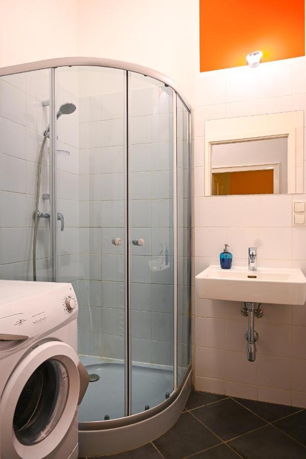 Backpacker Apartment Hofburg Viena Exterior foto